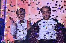 「M-1グランプリ2015」で優勝を果たしたトレンディエンジェル。(c)ABC