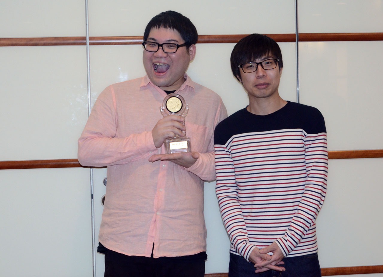 「新人内さまライブ チャンピオン大会2015」で優勝したインデペンデンスデイ。