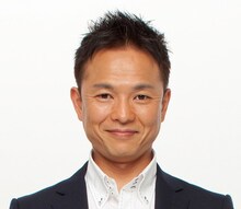 「東京海上日動 Challenge Stories ～人生は、挑戦であふれている～」パーソナリティの恵俊彰。