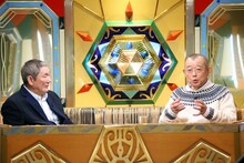 左から、ビートたけし、笑福亭鶴瓶。(c)テレビ東京