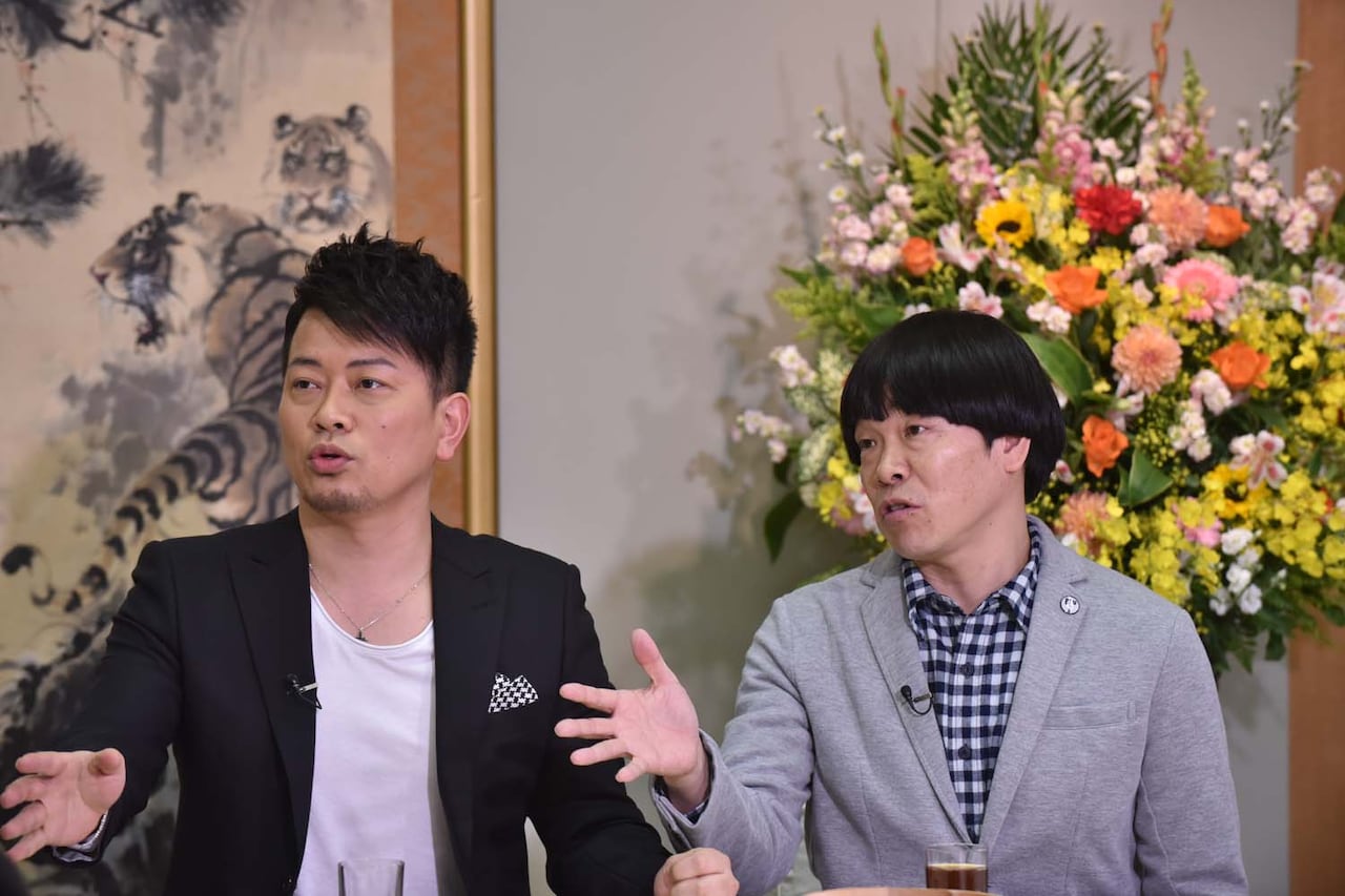 「黄金列伝！」ゲストの雨上がり決死隊。(c)読売テレビ