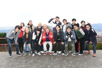 「芸人キャノンボール2016～公道最速借り物レース～」の出演者たち。(c)TBS