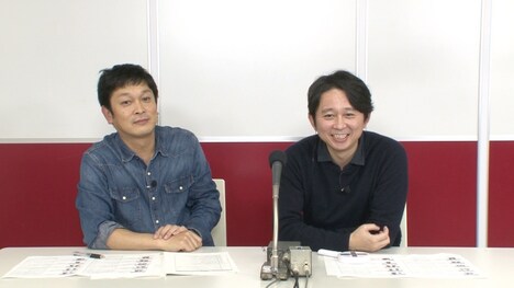 有吉弘行とデンジャラス安田(左)。(c)フジテレビ