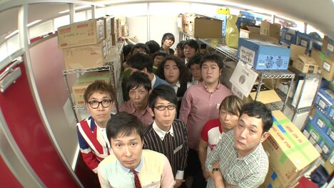 第1話で展開される「リアル“大喜利”脱出ゲーム」のワンシーン。(c)フジテレビ