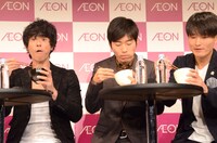 試食中の様子。