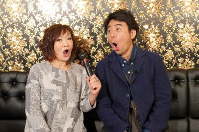 左から清水ミチコ、よゐこ有野。(c)BS朝日