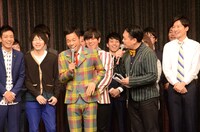 MCを務めたのはCOWCOW。