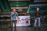 MCを務めた品川庄司の品川祐（左）と般若。