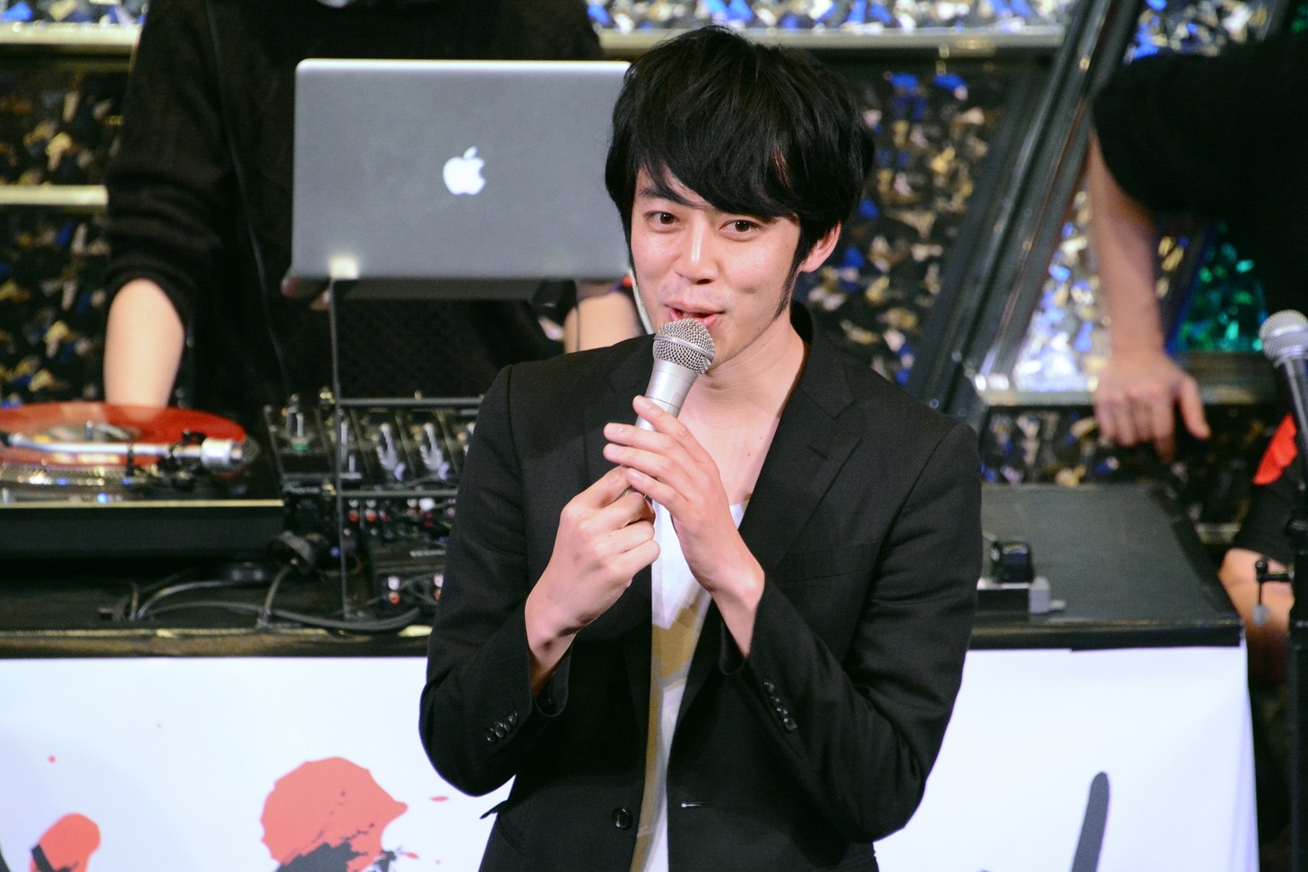 西野亮廣（キングコング）
