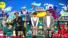 おぎやはぎと佐藤栞里（中央）。
