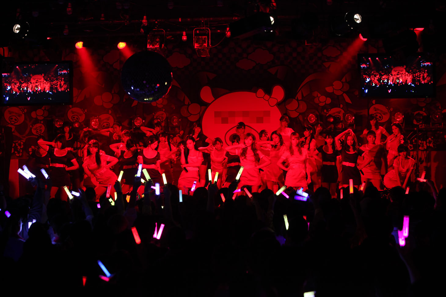「Tokyo Sexy Dynamite 2015～初恋～」の様子。(c)EBISU MUSCATS PROJECT