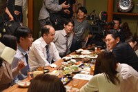 「グランブルーファンタジー」新CM撮影中の様子。