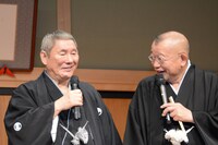 左からビートたけし、笑福亭鶴瓶。