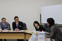 「ナイツのHIT商品会議室」のワンシーン。(c)チバテレ