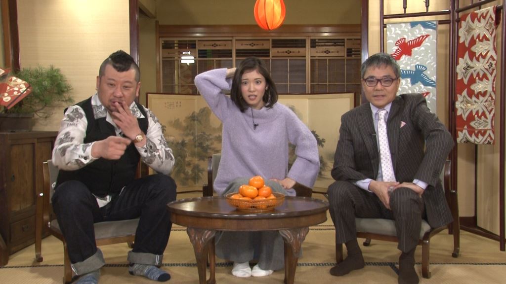左からケンドーコバヤシ、松岡茉優、いとうせいこう。(c)テレビ朝日