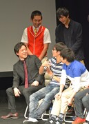 「K-PROアワード」の結果に盛り上がる出演者たち。