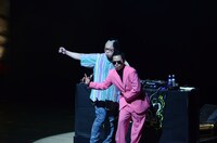 岸大介と鈴木雅之（ダイアン）。