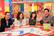 左から井上公造、ピース又吉、紫吹淳、高橋英樹。(c)CTV