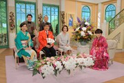 「徹子の部屋40周年記念 お宝映像リクエストSP」の出演者たち。(c)テレビ朝日