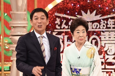 左から明石家さんま、中村玉緒。(c)TBS