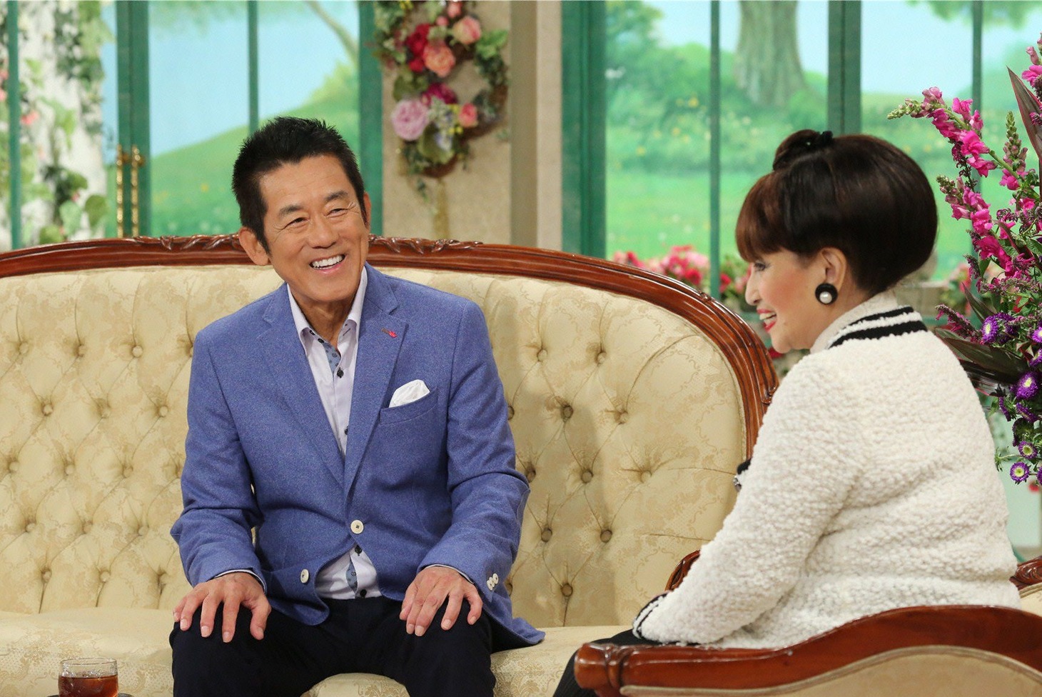 三遊亭円楽（左）と、黒柳徹子（右）。(c)テレビ朝日