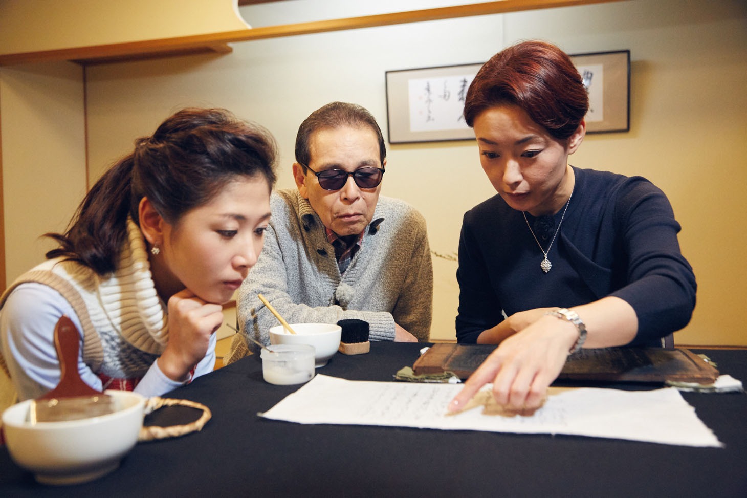 「ブラタモリ」熱海編のワンシーン。(c)NHK