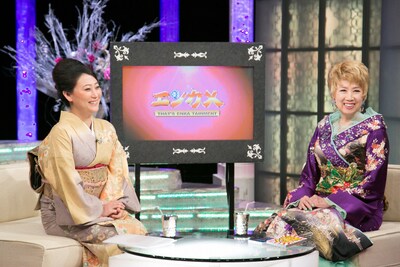 「ザッツ・エンカ・テインメント」MCの友近とゲストの瀬川瑛子（左から）。(c)ABC