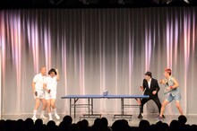 2700とコント「卓球」を展開するコロコロチキチキペッパーズ。