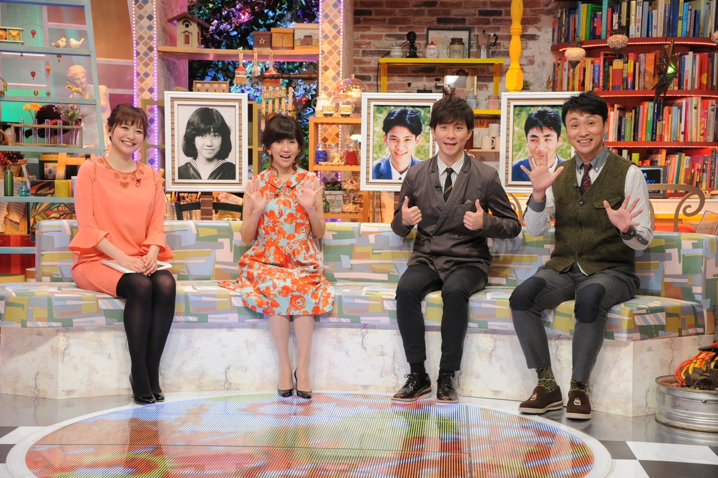 （左から）久冨慶子アナウンサー、松本伊代、アンジャッシュ。(c)テレビ朝日