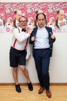 NSC大阪校にて特別授業を行ったトレンディエンジェル。