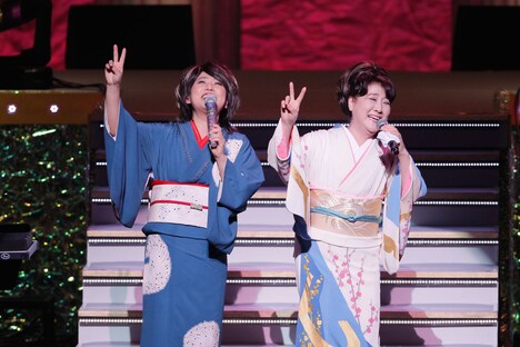 水谷千重子と川中美幸。