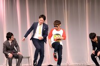 「バイクだけに！」ならぬ「マラドーナだけに！」の掛け合いを披露するスーパーマラドーナ武智とバイク川崎バイク。