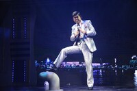 取材陣向けに行われたスペシャルショーの様子。