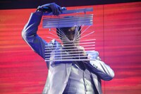 取材陣向けに行われたスペシャルショーの様子。