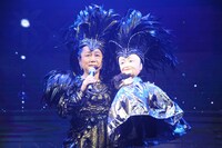 取材陣向けに行われたスペシャルショーの様子。