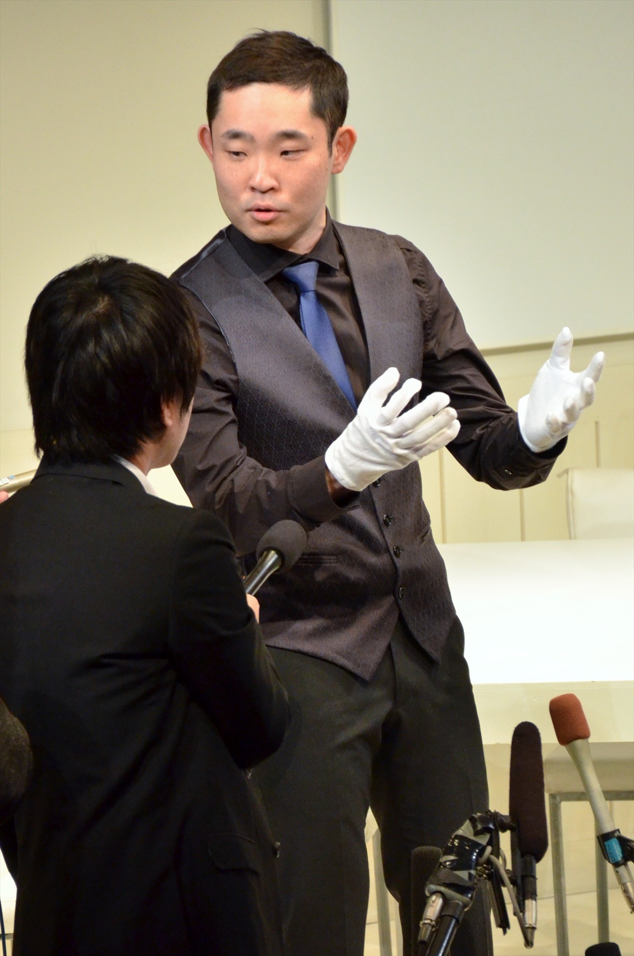 記者発表会に出席した今野浩喜。