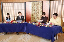 （左から）浅田舞、高橋英樹、アンジャッシュ渡部、伊集院光。(c)テレビ東京