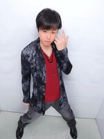 「ノンスタ井上プリ」で撮影した井上のサンプル画像。