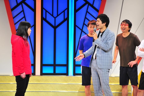 プリマ旦那・河野に詰め寄る尼神インター誠子。