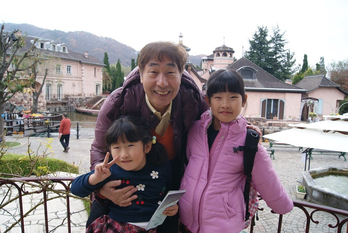 “孫まご旅”に出かける蛭子能収。(c)メ～テレ