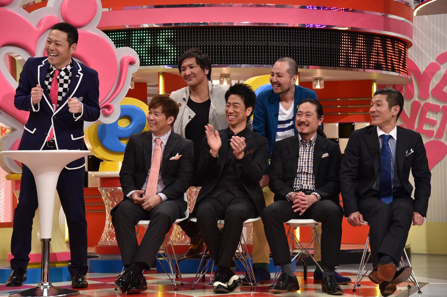 「漫才Lovers」トークコーナー。(c)読売テレビ