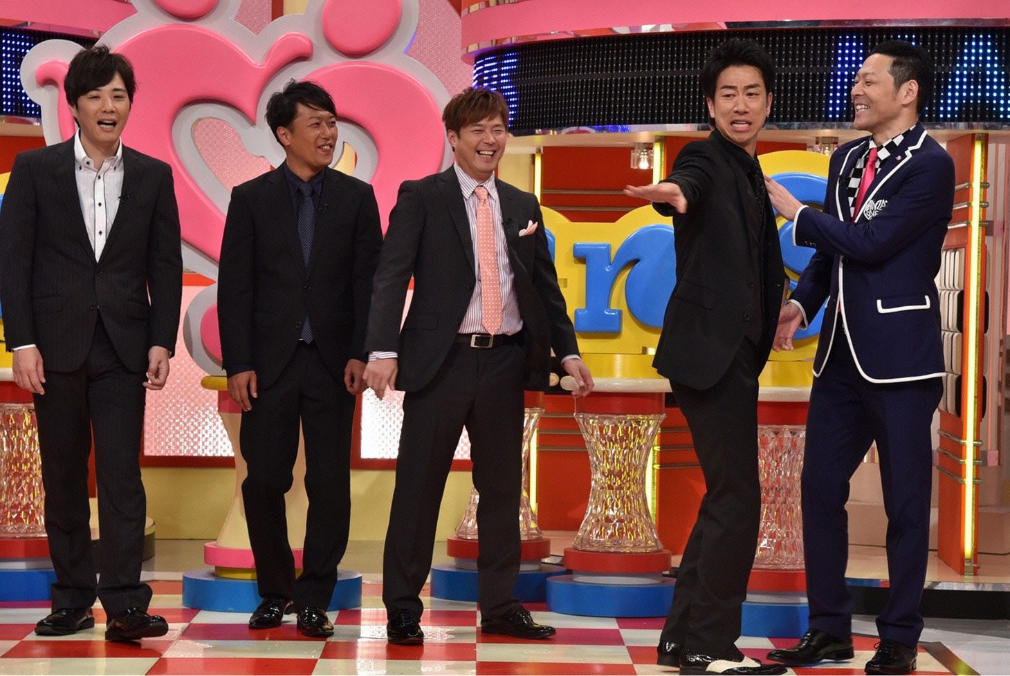 「漫才Lovers」トークコーナー。(c)読売テレビ