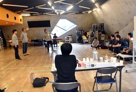 稽古中の様子。