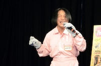 「ぽいぽいぽいぽぽいぽいぽぴー」と歌う永野