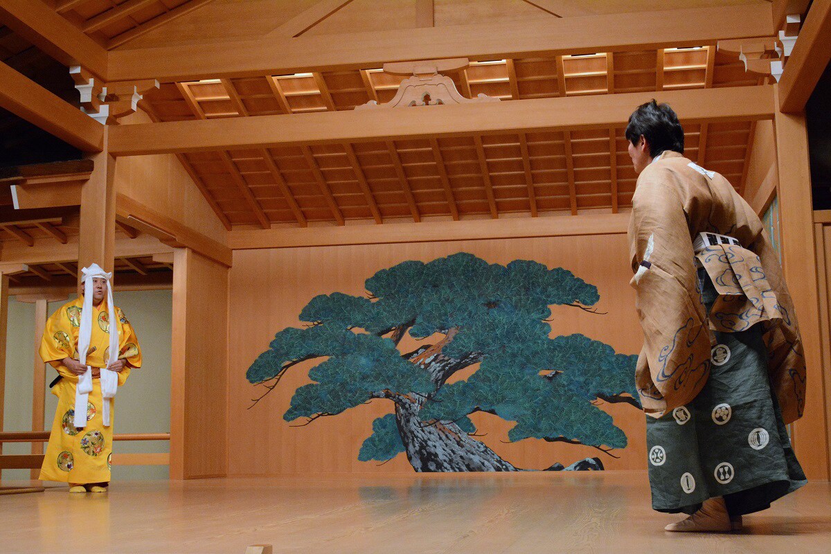 「現代狂言X ～狂言とコントが結婚したら～」公開稽古の様子。