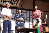 ドラマ版「天才バカボン」制作発表で披露された寸劇のワンシーン。