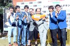 青ジャケって縁起よくないんかな?ジャルジャル&銀シャリ、王者のイベントに出席