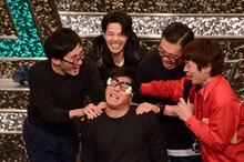 罰ゲームを受けるパンサー尾形。