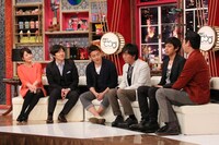 左から小熊美香、内村光良、スピードワゴン、チュートリアル徳井、東京ダイナマイト松田。(c)日本テレビ