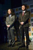 はるやま商事株式会社の新商品「MYスーツ」のCMに出演するピース。